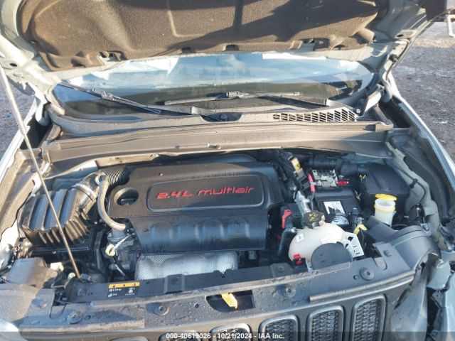 ZACCJBCB3HPG00584 Jeep Renegade Trailhawk 4x4