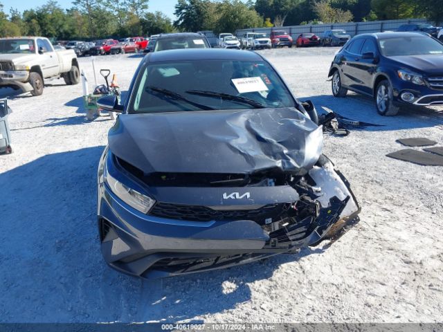 3KPF24AD1RE833680 KIA Forte Lxs