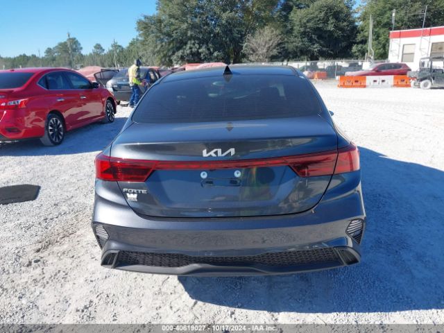 3KPF24AD1RE833680 KIA Forte Lxs