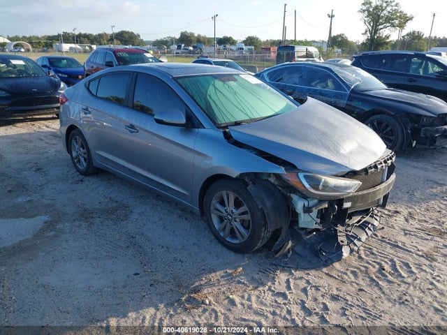2017 5NPD84LF0HH203275 main image