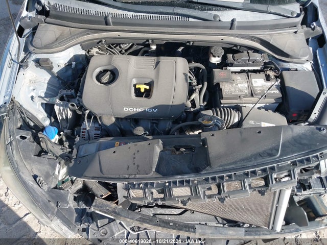 Hyundai Elantra Value Edition 2017 5NPD84LF0HH203275 Image 10