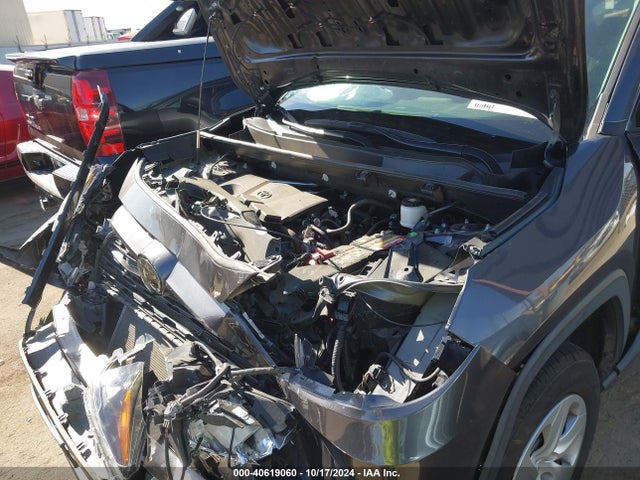 Toyota RAV4 LE 2019 2T3H1RFV1KW002815 Image 10