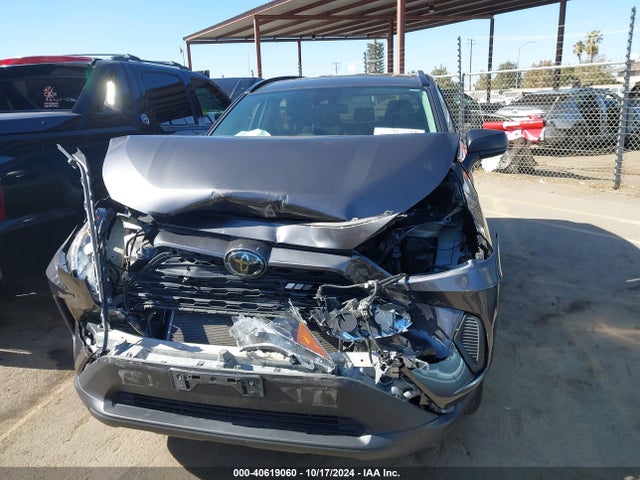 Toyota RAV4 LE 2019 2T3H1RFV1KW002815 Image 12
