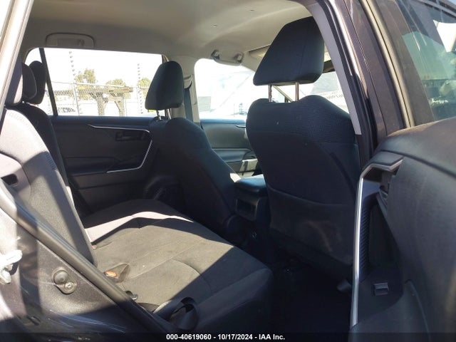 Toyota RAV4 LE 2019 2T3H1RFV1KW002815 Image 8