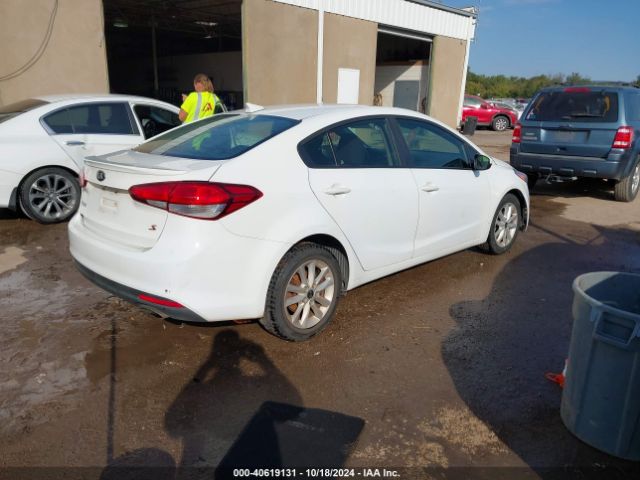 3KPFL4A76HE029400 KIA FORTE S