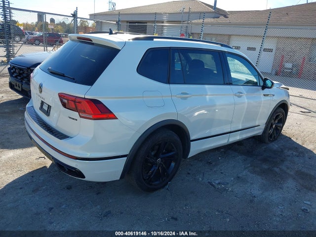 3VV8B7AX9PM053631 Volkswagen Tiguan 2.0t Se R-line Black