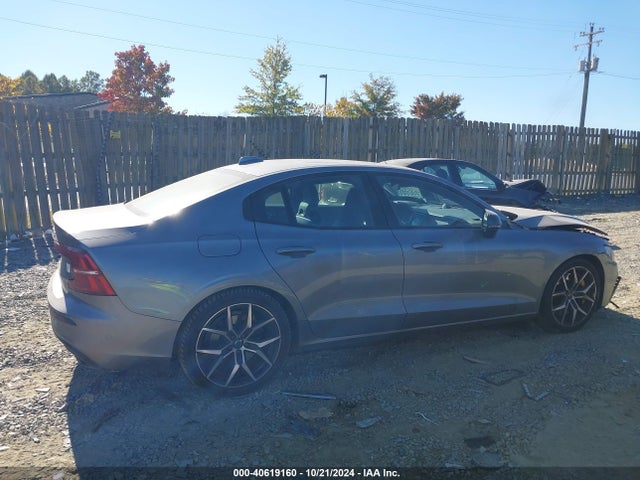 7JRBK0FP3LG046832 Volvo S60 Hybrid T8 Polestar