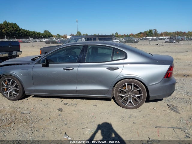 7JRBK0FP3LG046832 Volvo S60 Hybrid T8 Polestar