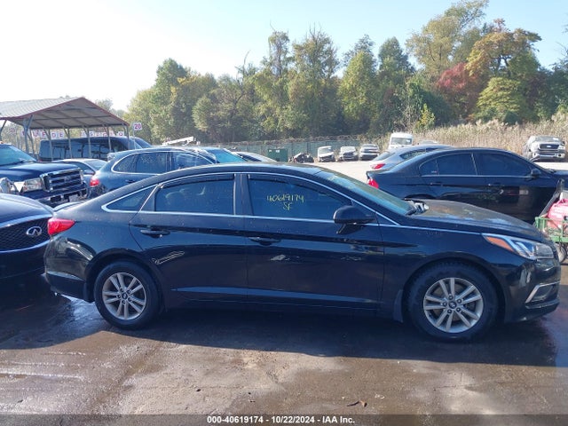 Hyundai SONATA SE 2017 5NPE24AF0HH511510 Image 13