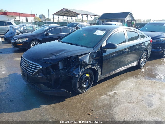 Hyundai SONATA SE 2017 5NPE24AF0HH511510 Image 2
