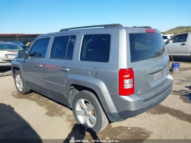 1C4NJPFA7GD794753 Jeep Patriot Latitude
