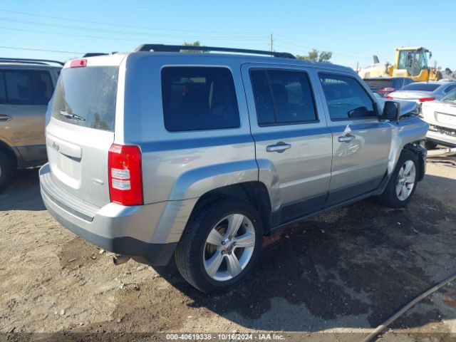 1C4NJPFA7GD794753 Jeep Patriot Latitude
