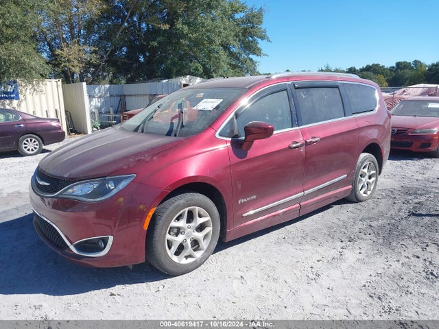2C4RC1EG1JR131813 Chrysler Pacifica Touring L Plus