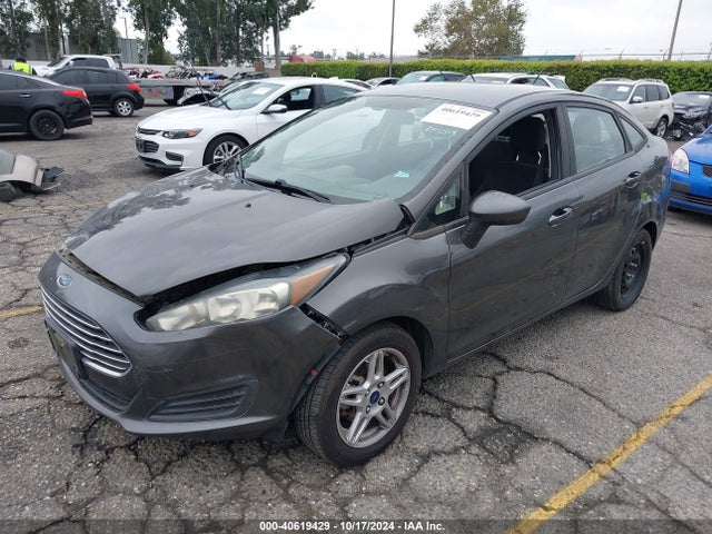 Ford FIESTA SE 2018 3FADP4BJ1JM104754 Image 2