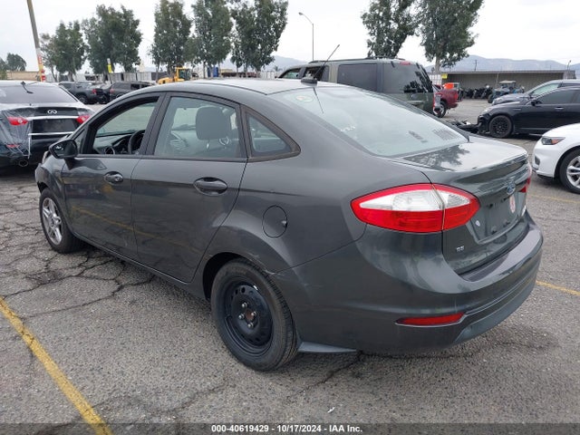 Ford FIESTA SE 2018 3FADP4BJ1JM104754 Image 3