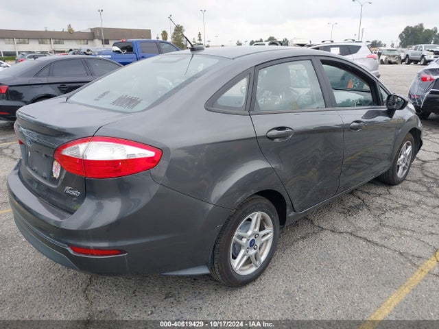 Ford FIESTA SE 2018 3FADP4BJ1JM104754 Image 4