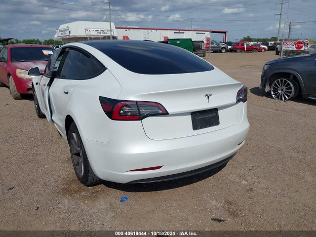 Tesla Model 3 Rear-wheel Drive 2023 5YJ3E1EAXPF448604 Image 3