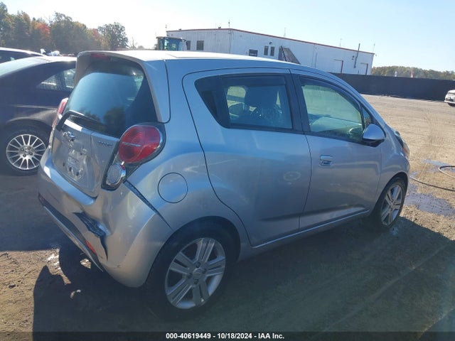 Chevrolet Spark 1lt Cvt 2015 KL8CD6S93FC719002 Image 4