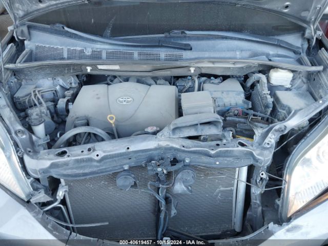 5TDYZ3DC2HS771261 Toyota Sienna Xle/limited