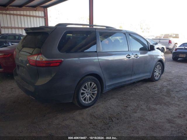 5TDYZ3DC2HS771261 Toyota Sienna Xle/limited