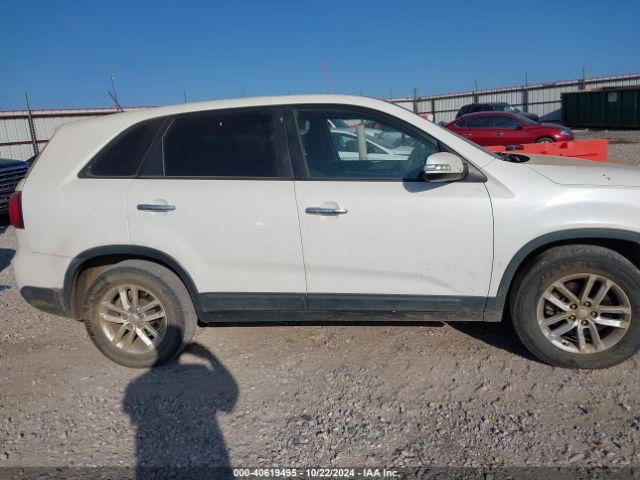 5XYKT3A66FG619130 KIA SORENTO LX