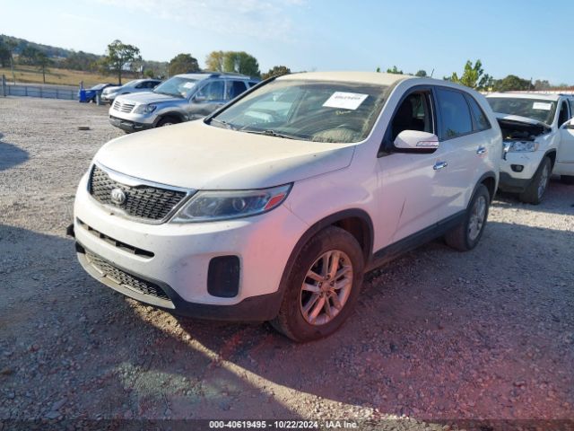 5XYKT3A66FG619130 KIA SORENTO LX