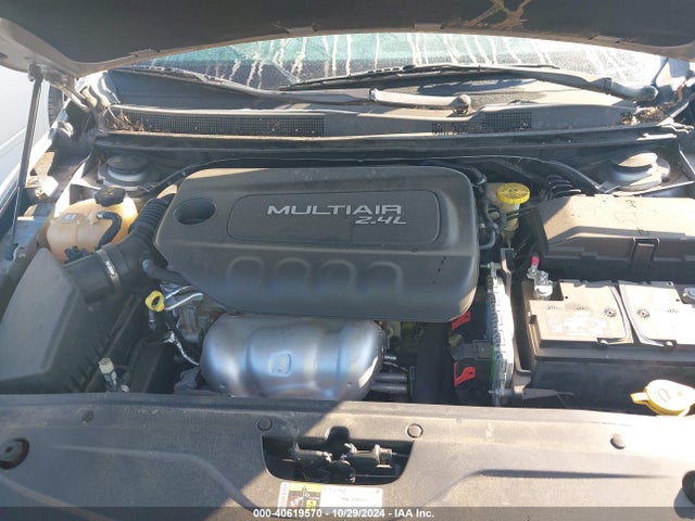 1C3CCCBB1FN659774 Chrysler 200 S