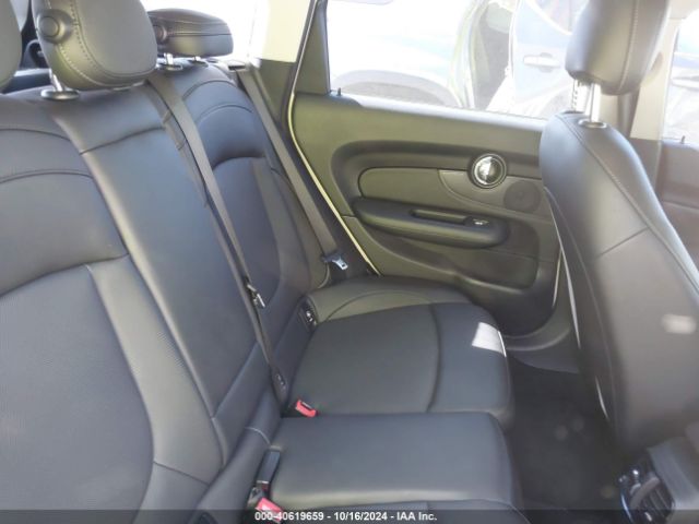 WMWLN5C51K2E35054 Mini Clubman Cooper