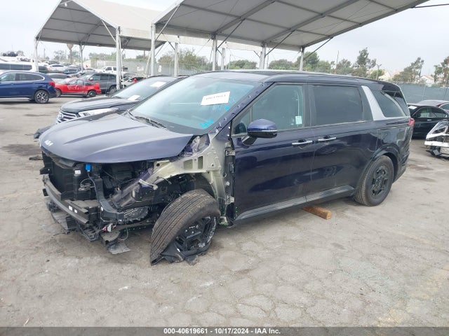 KNDNB5K39S6453960 KIA Carnival Mpv Lxs