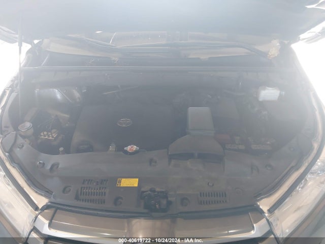 5TDBZRFH4KS929608 Toyota Highlander Le