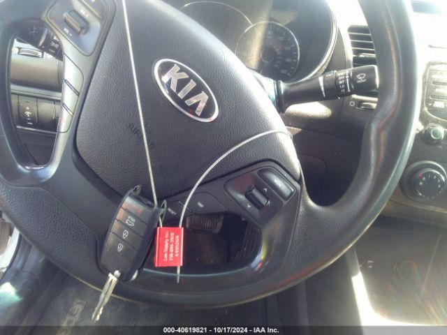 3KPFK4A76HE081189 KIA FORTE LX