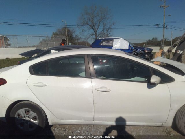 3KPFK4A76HE081189 KIA FORTE LX
