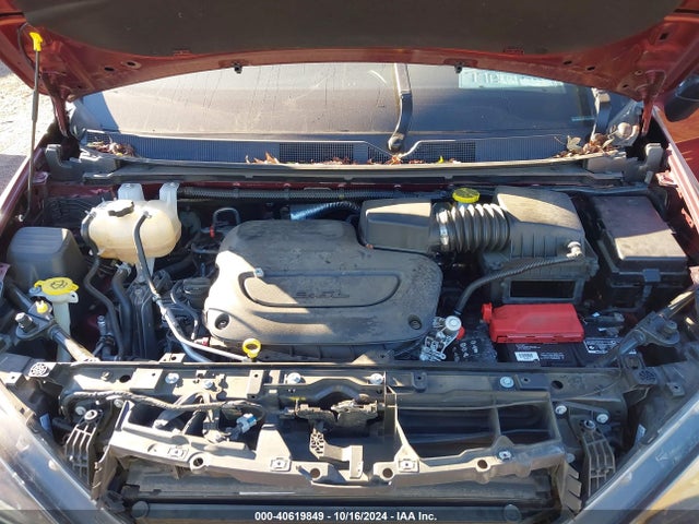 2C4RC1CG2NR223585 Chrysler Voyager Lx
