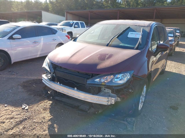 2C4RC1CG2NR223585 Chrysler Voyager Lx