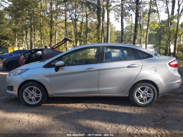 Ford FIESTA SE 2018 3FADP4BJ8JM143759 Image 14