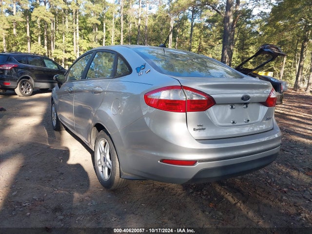 Ford FIESTA SE 2018 3FADP4BJ8JM143759 Image 3