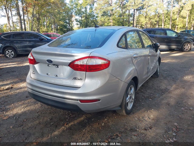 Ford FIESTA SE 2018 3FADP4BJ8JM143759 Image 4