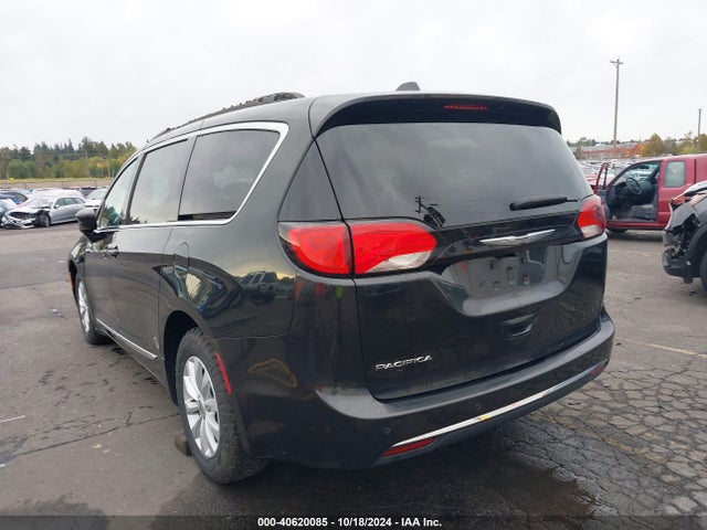 2C4RC1BG3HR527210 Chrysler Pacifica Touring-l