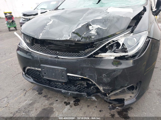 2C4RC1BG3HR527210 Chrysler Pacifica Touring-l