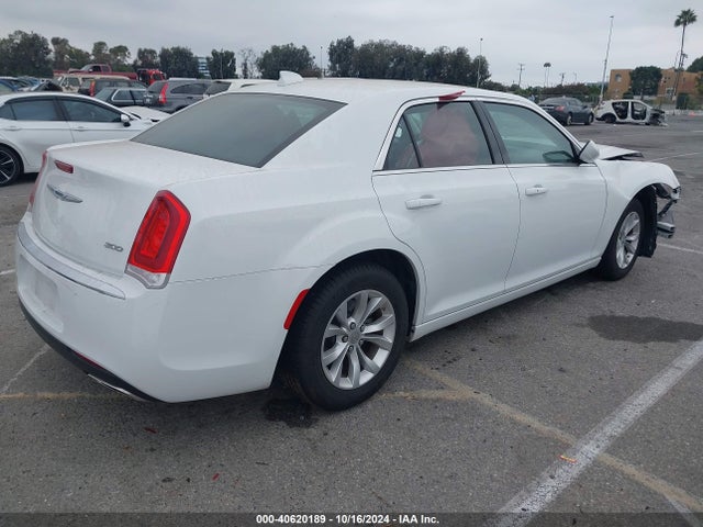 2C3CCAAG4PH613903 Chrysler 300 Touring