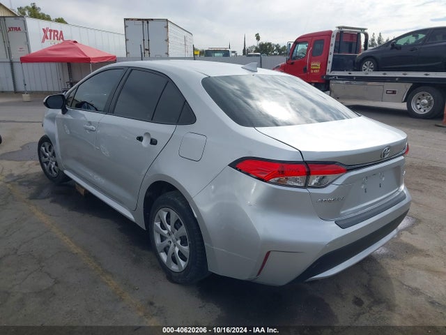 Toyota COROLLA LE 2021 5YFEPMAE8MP205645 Image 3