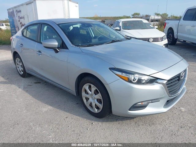 Mazda Mazda3 Sport 2018 3MZBN1U76JM272636 Image 1