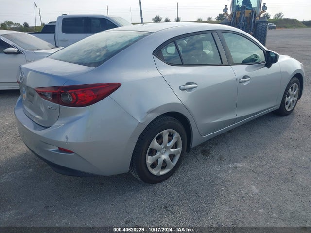 3MZBN1U76JM272636 Mazda Mazda3 Sport