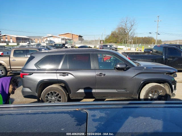 Toyota Sequoia Platinum 2024 7SVAAABA6RX027212 Image 14