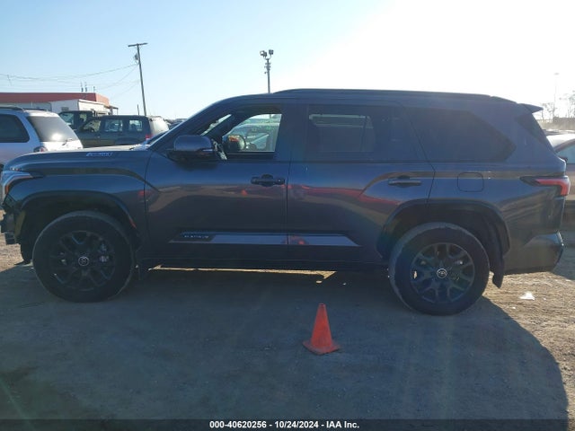 Toyota Sequoia Platinum 2024 7SVAAABA6RX027212 Image 15
