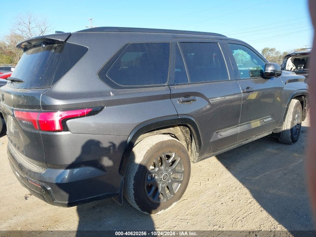 Toyota Sequoia Platinum 2024 7SVAAABA6RX027212 Image 4