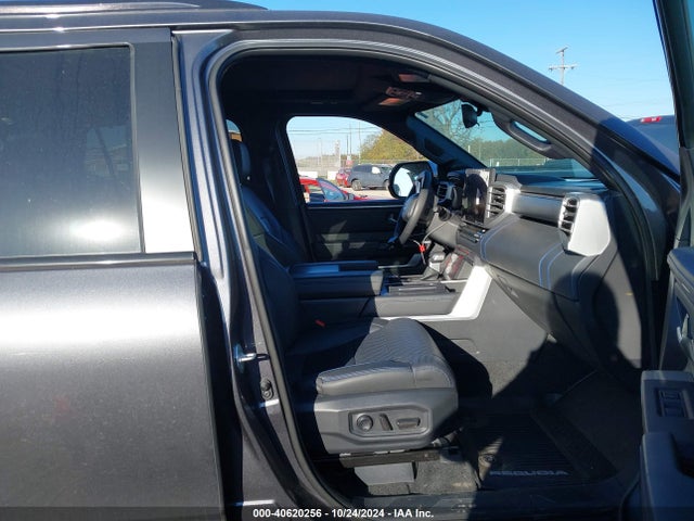 Toyota Sequoia Platinum 2024 7SVAAABA6RX027212 Image 5
