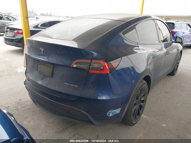 2021 TESLA MODEL Y 5YJYGDEE2MF070732 Photo 3