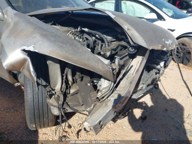 2005 ACURA RL JH4KB16525C002204 Photo 5