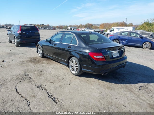 WDDGF8AB7ER318427 Mercedes-Benz C 300 Luxury 4matic/sport 4matic